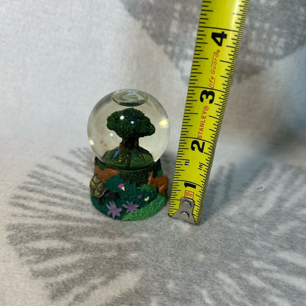 HTF Vintage Disney Animal Kingdom Tree Of Life Mini Snow Globe